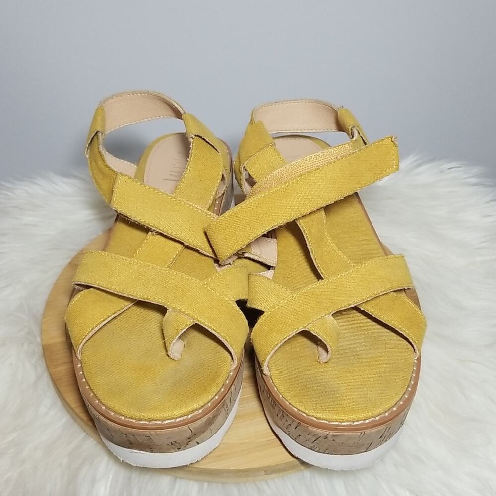 Mi.iM Mustard Yellow Strappy Platform Cork Heel Sandals Women's Size 8.5